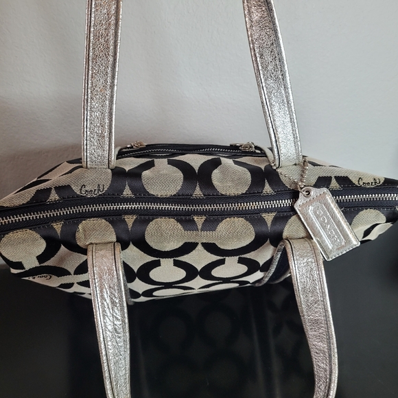 Coach Poppy  Black And Gray Op Art Glam Tote Shoulder Bag - Picture 9 of 15
